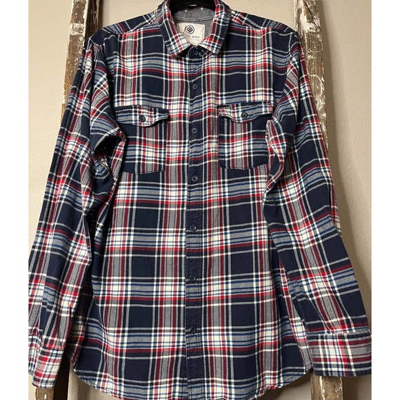 On the Byas Men's Shirt - Picture 1 of 5